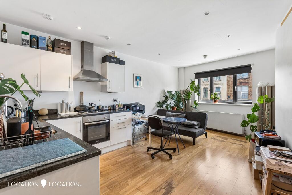1 bed 1st Floor Flat for rent in Stoke Newington. From Location Location - London