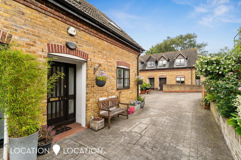 2 bed Semi Detached for rent in Stoke Newington. From Location Location - London