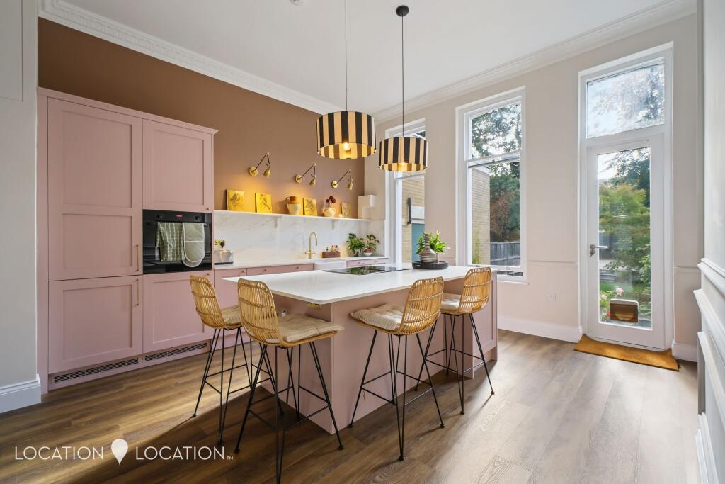 3 bed Apartment for rent in Stoke Newington. From Location Location - London 3 bed Apartment for rent in Stoke Newington. From Location Location - London