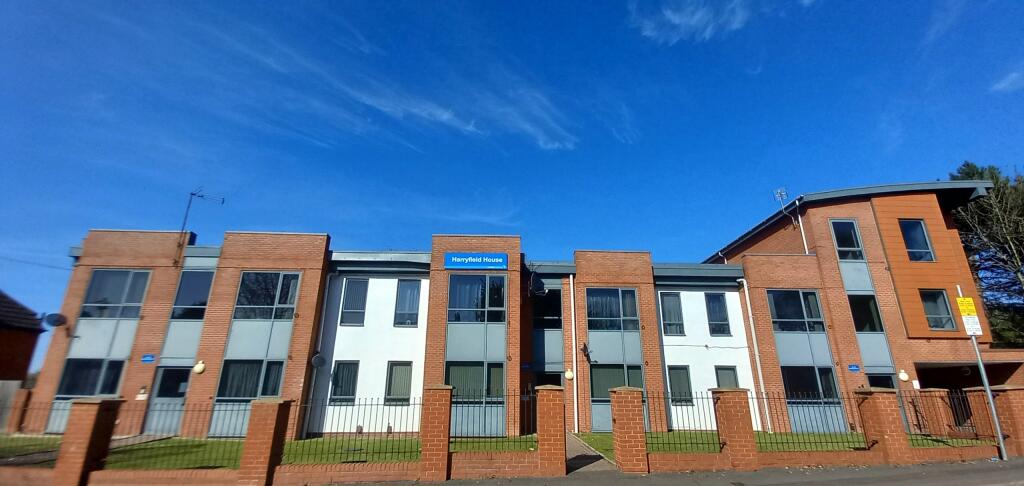 3 bed 1st Floor Flat for rent in Coseley. From A.H Field - Birmingham 3 bed 1st Floor Flat for rent in Coseley. From A.H Field - Birmingham