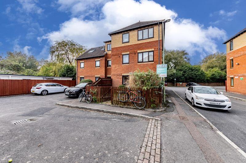 2 bed House (unspecified) for rent in Oxford. From Amelies Estate Agents - Oxford