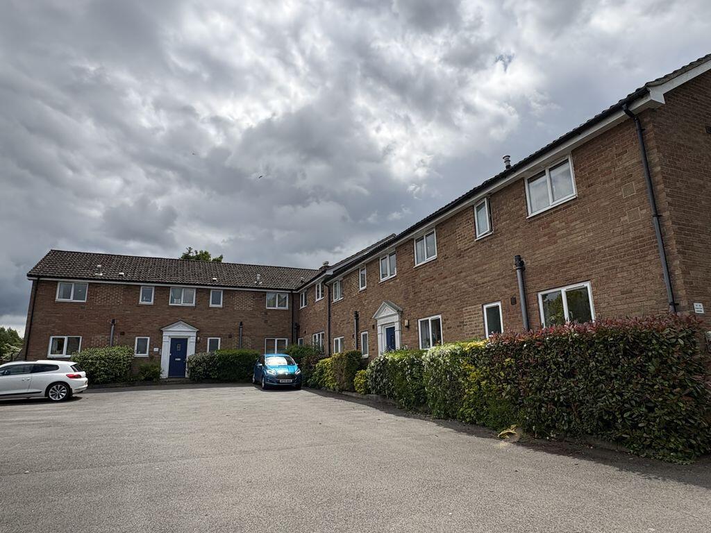 2 bed Apartment for rent in Forest Hill. From Amelies Estate Agents - Oxford 2 bed Apartment for rent in Forest Hill. From Amelies Estate Agents - Oxford