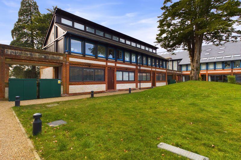 2 bed Detached for rent in High Wycombe. From Amelies Estate Agents - Oxford 2 bed Detached for rent in High Wycombe. From Amelies Estate Agents - Oxford