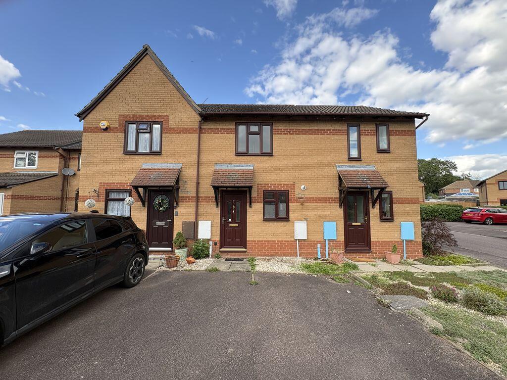 2 bed Mid Terraced House for rent in Banbury. From Amelies Estate Agents - Oxford