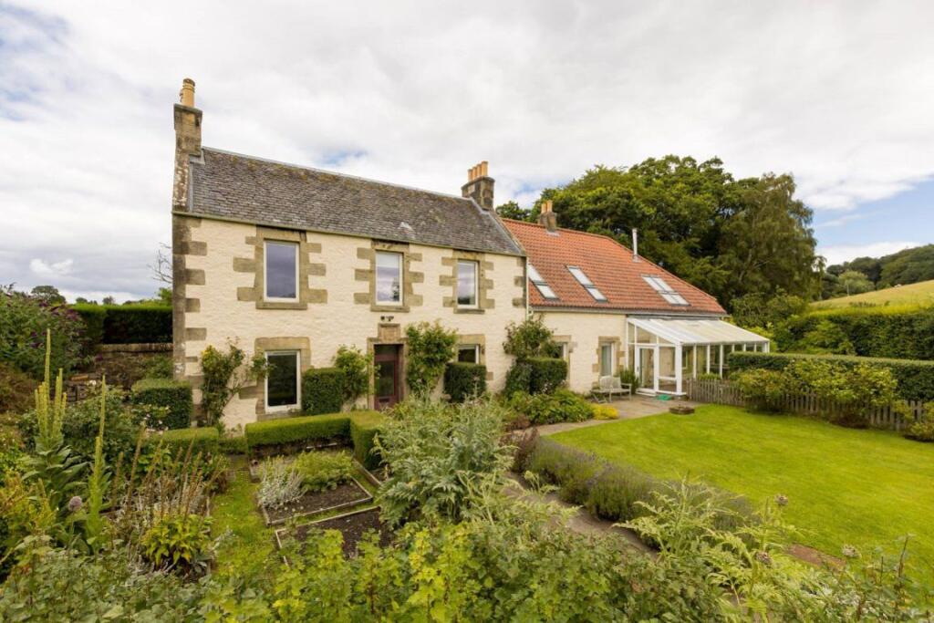 6 bed Detached for rent in Linlithgow. From Ben Property - Edinburgh 6 bed Detached for rent in Linlithgow. From Ben Property - Edinburgh