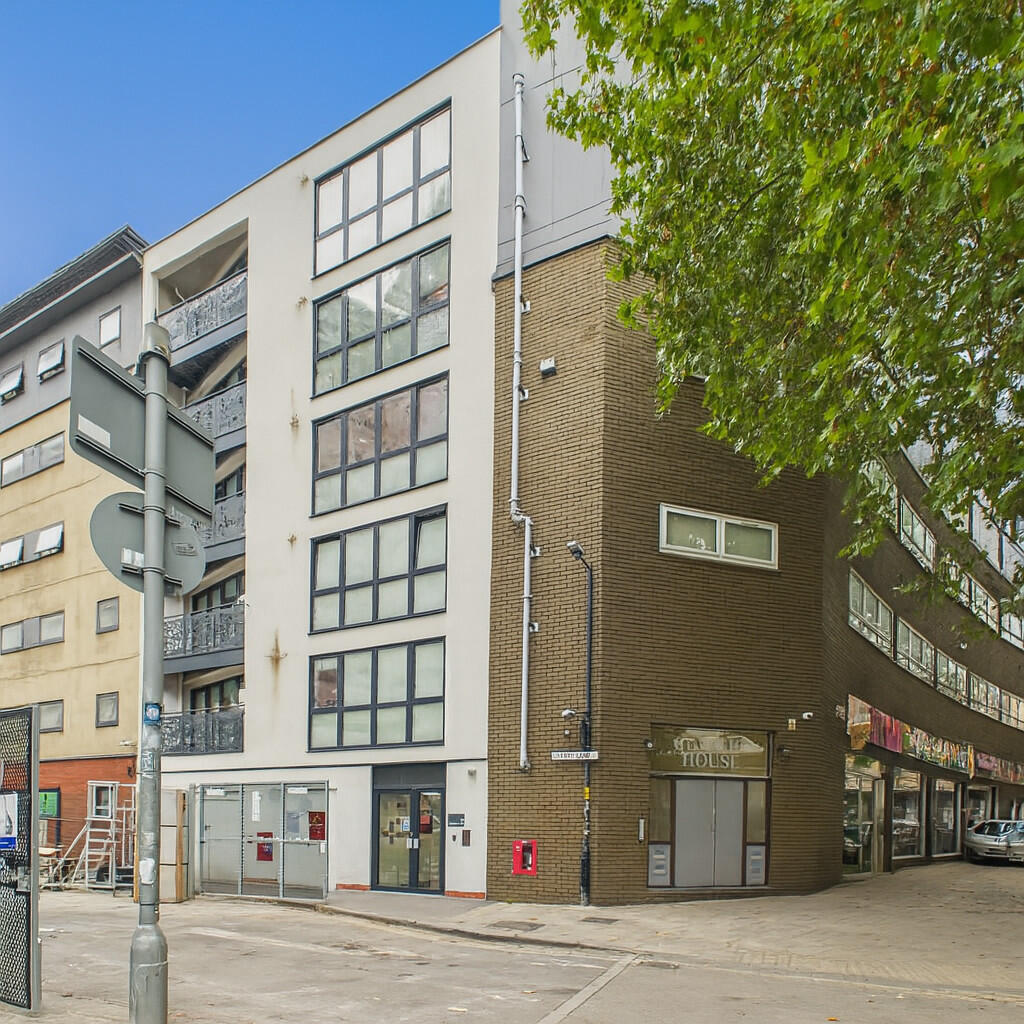 4 bed Studio for rent in Bristol. From Berkeley Estates and Management - Bristol 4 bed Studio for rent in Bristol. From Berkeley Estates and Management - Bristol