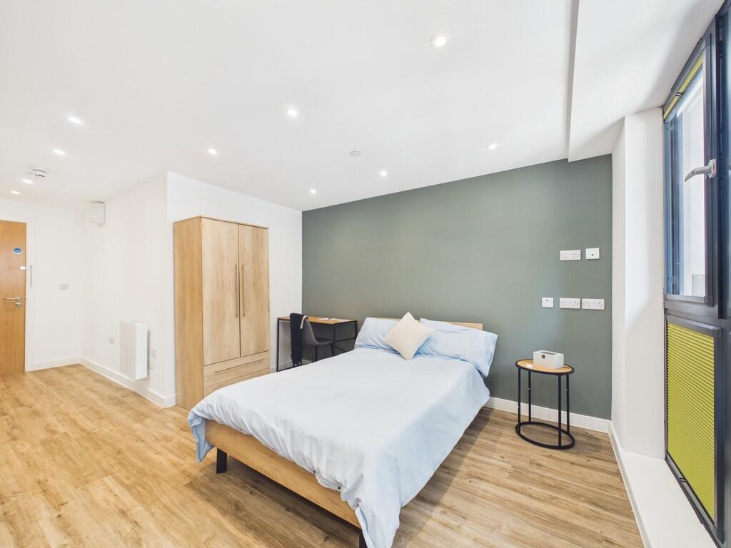 4 bed Studio for rent in Bristol. From Berkeley Estates and Management - Bristol 4 bed Studio for rent in Bristol. From Berkeley Estates and Management - Bristol