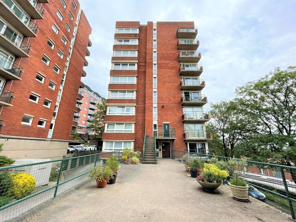 0 bed Studio for rent in Bristol. From Berkeley Estates and Management - Bristol