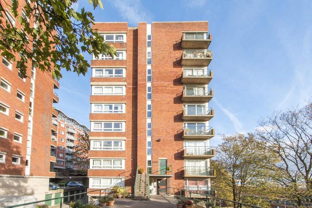 0 bed Studio for rent in Bristol. From Berkeley Estates and Management - Bristol