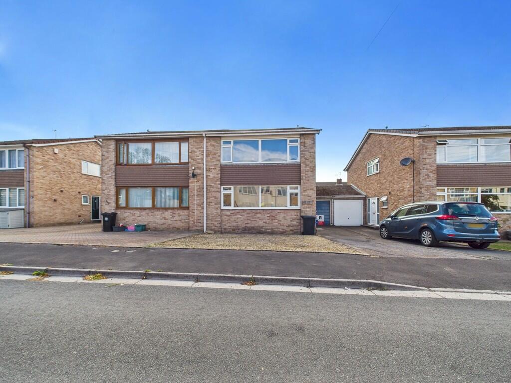 4 bed Semi Detached for rent in Cribbs Causeway. From Berkeley Estates and Management - Bristol