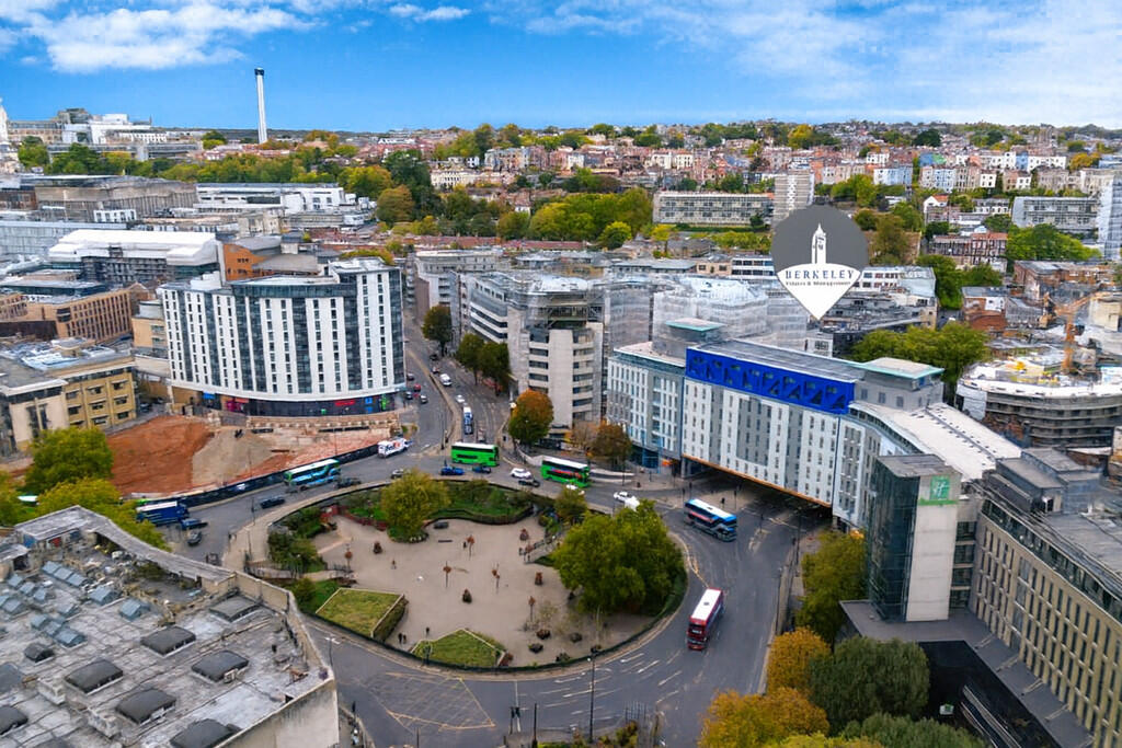 4 bed Studio for rent in Bristol. From Berkeley Estates and Management - Bristol 4 bed Studio for rent in Bristol. From Berkeley Estates and Management - Bristol