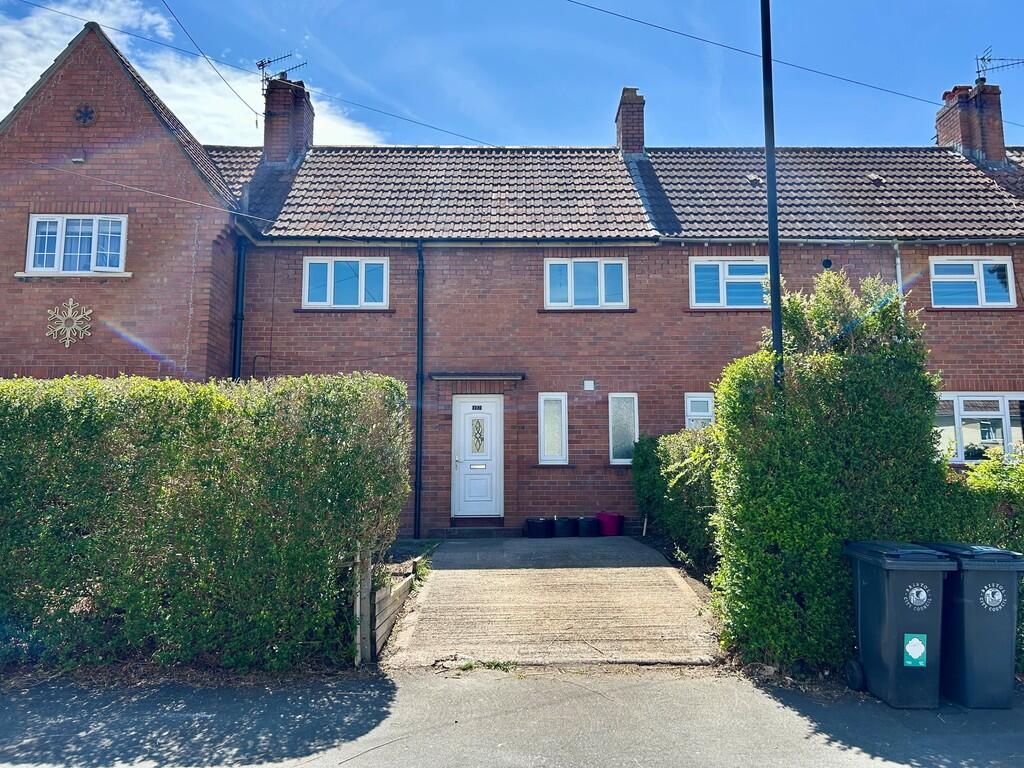 3 bed Mid Terraced House for rent in Cribbs Causeway. From Berkeley Estates and Management - Bristol