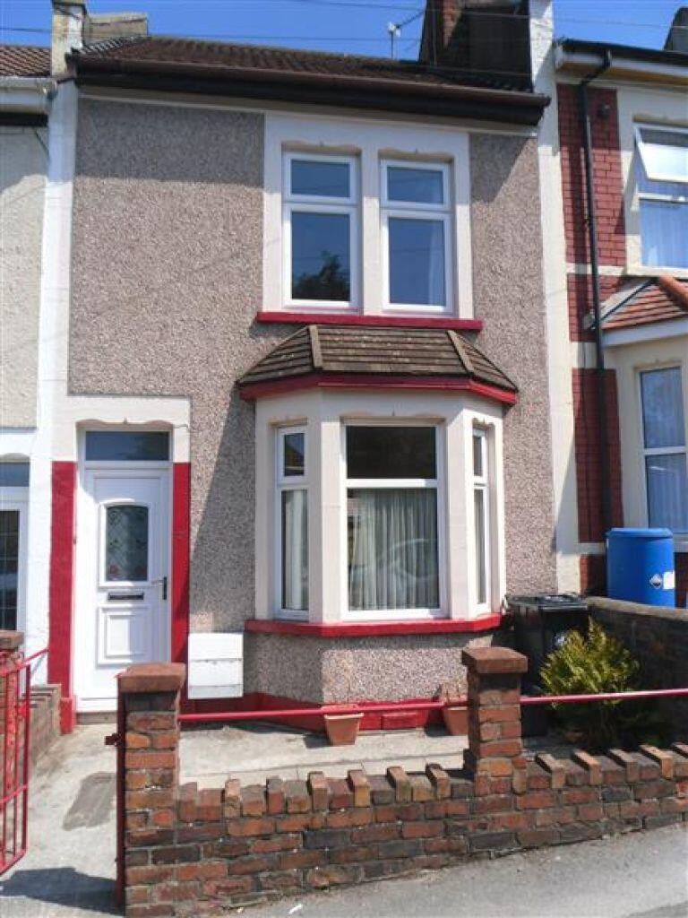 3 bed Mid Terraced House for rent in Whiteway. From Berkeley Estates and Management - Bristol 3 bed Mid Terraced House for rent in Whiteway. From Berkeley Estates and Management - Bristol