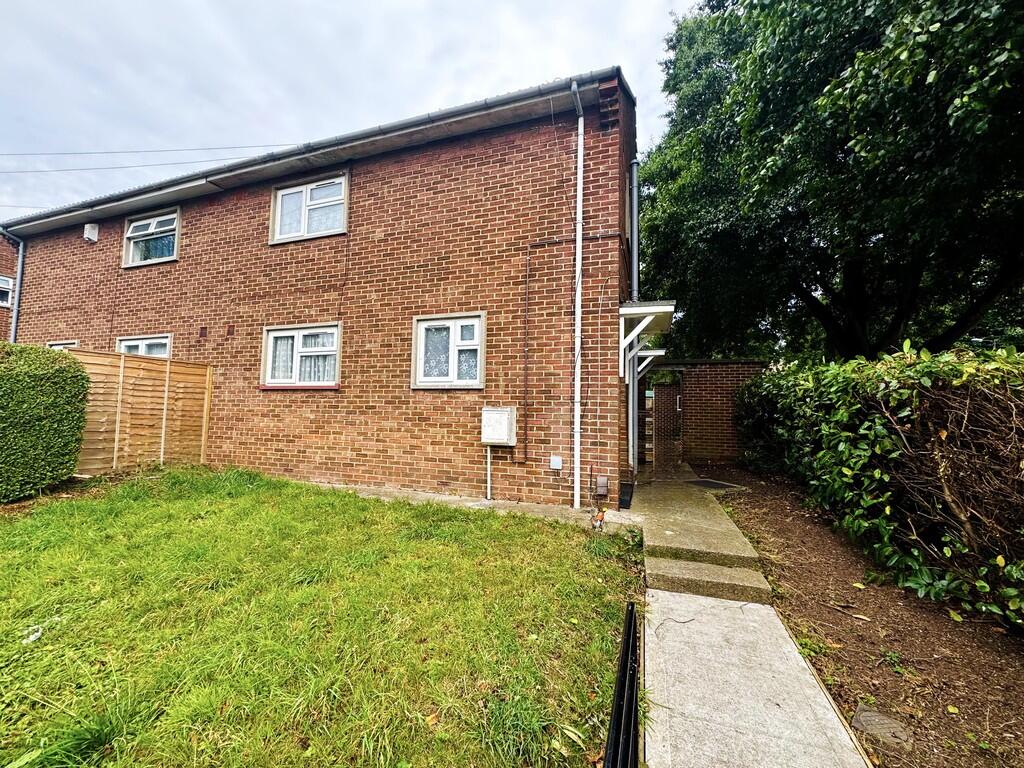 1 bed 1st Floor Flat for rent in Bristol. From Berkeley Estates and Management - Bristol