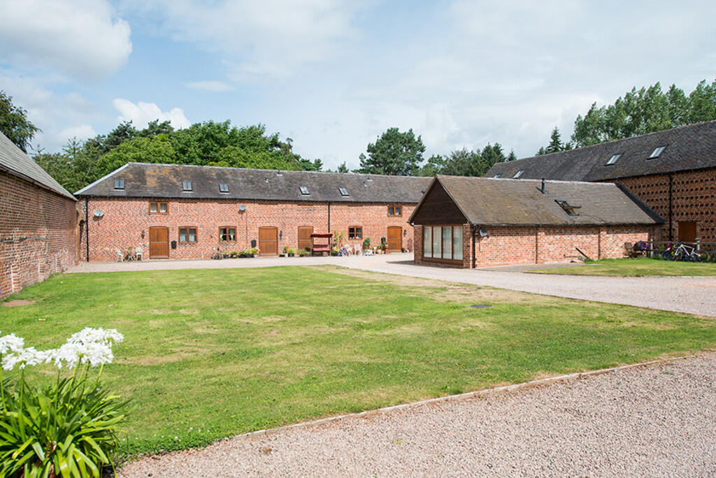 1 bed Barn Conversion for rent in Dunley. From G Herbert Banks - Great Witley