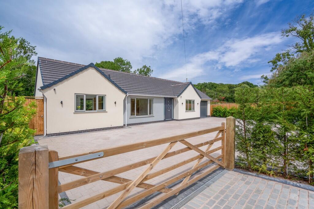 3 bed Detached bungalow for rent in Kidderminster. From G Herbert Banks - Great Witley