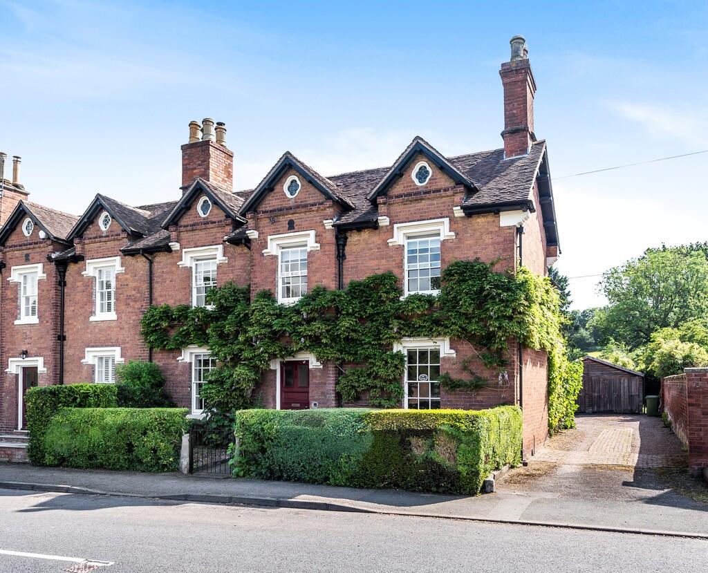 4 bed Semi Detached for rent in Ombersley. From G Herbert Banks - Great Witley 4 bed Semi Detached for rent in Ombersley. From G Herbert Banks - Great Witley