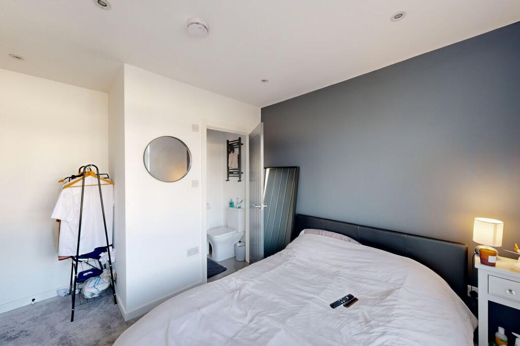 1 bed House Share for rent in Salfords. From Homes Partnership - Crawley