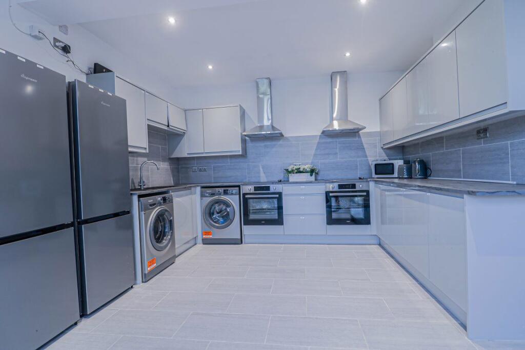 1 bed House Share for rent in Boston. From Let Us Let U - Boston