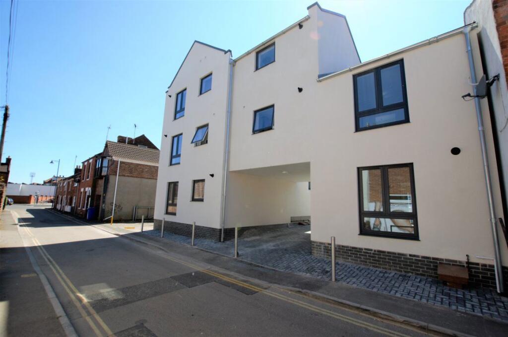 1 bed Apartment for rent in Boston. From Let Us Let U - Boston