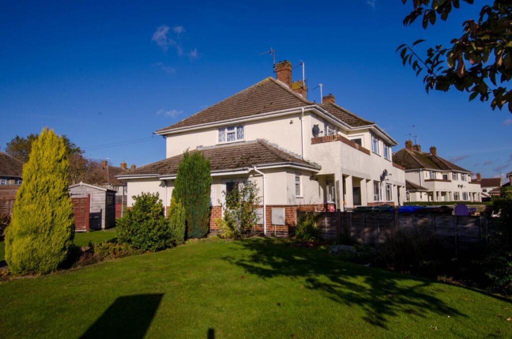 2 bed Apartment for rent in Boston. From Let Us Let U - Boston