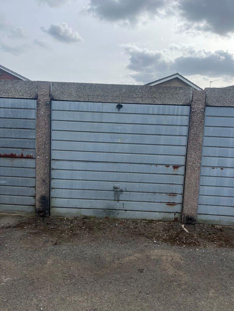 0 bed Garages for rent in Boston. From Let Us Let U - Boston