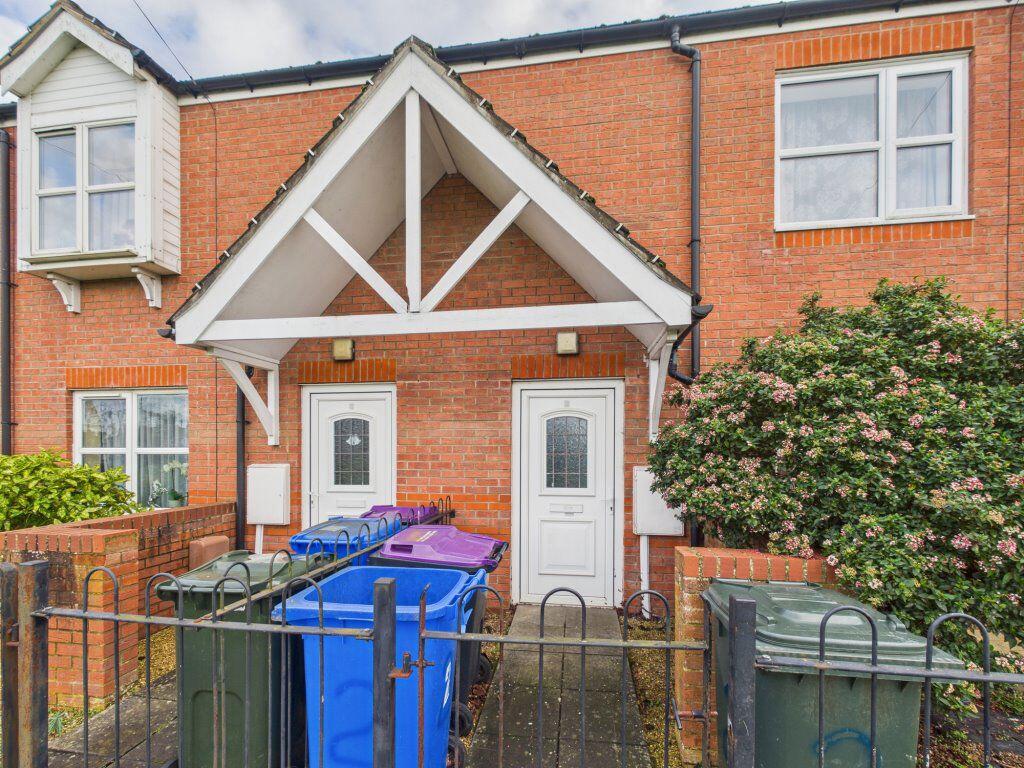 3 bed Mid Terraced House for rent in Boston. From Let Us Let U - Boston
