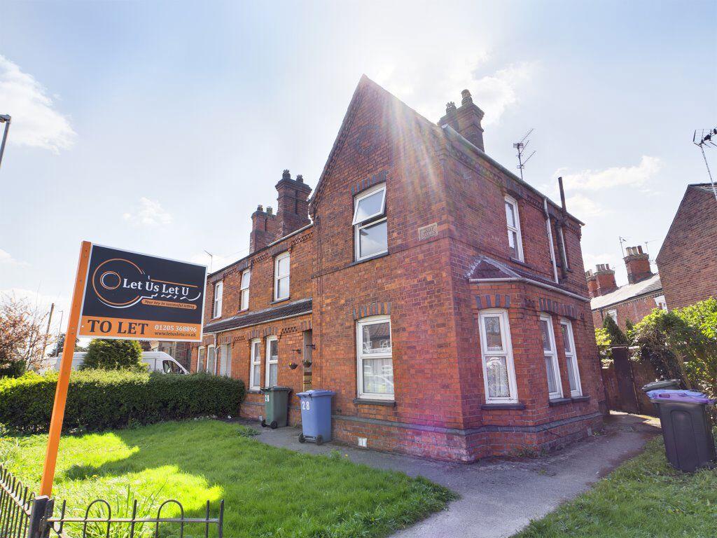 1 bed Mid Terraced House for rent in Boston. From Let Us Let U - Boston