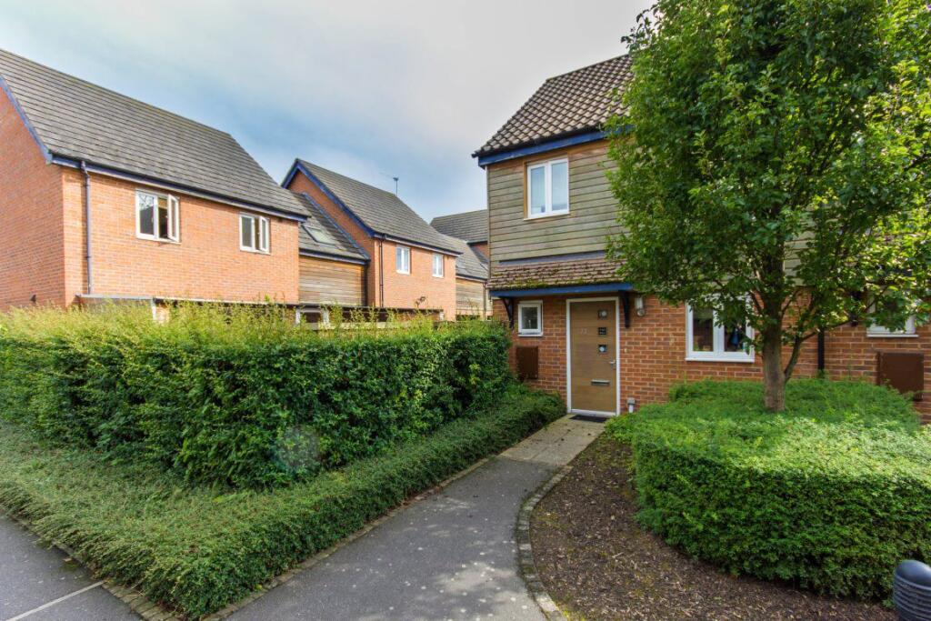 3 bed Mid Terraced House for rent in Boston. From Let Us Let U - Boston