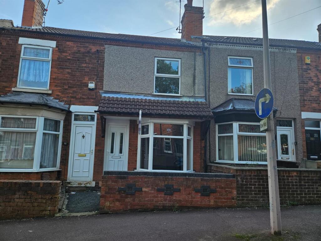 3 bed Mid Terraced House for rent in Mansfield. From Location - Mansfield