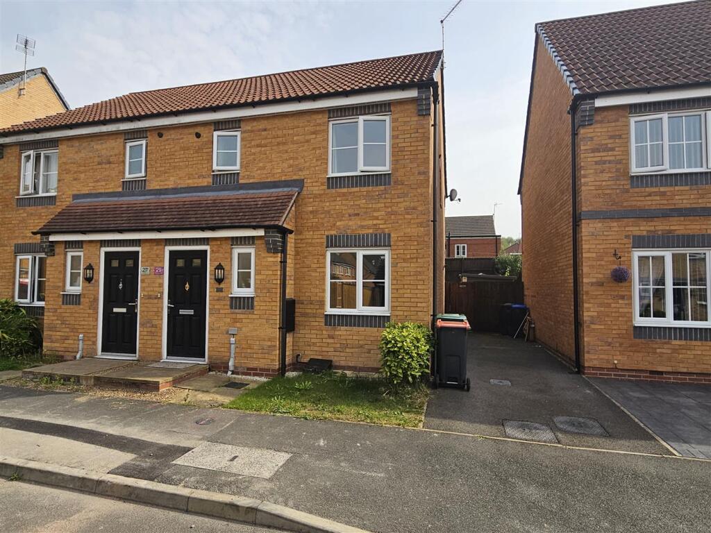 3 bed Semi Detached for rent in Huthwaite. From Location - Mansfield