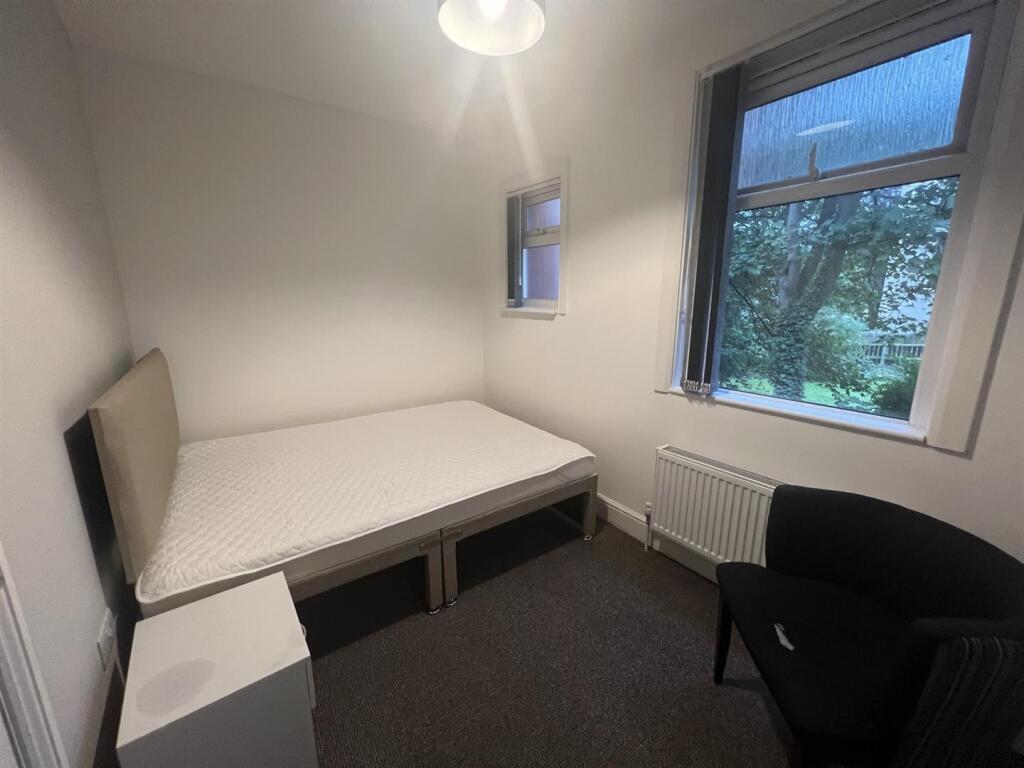 1 bed House Share for rent in Mansfield. From Location - Mansfield