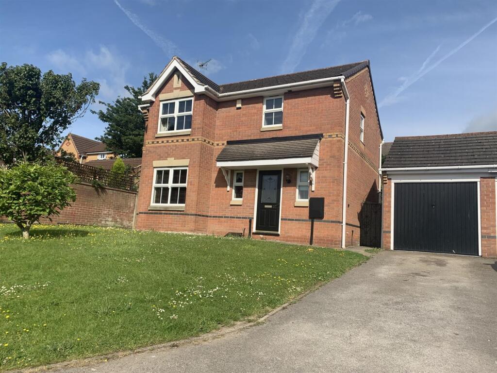 3 bed Detached for rent in Sutton in Ashfield. From Location - Mansfield