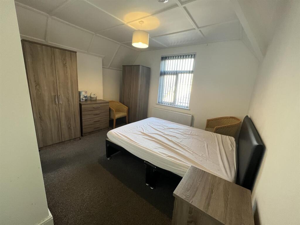 1 bed House Share for rent in Mansfield. From Location - Mansfield