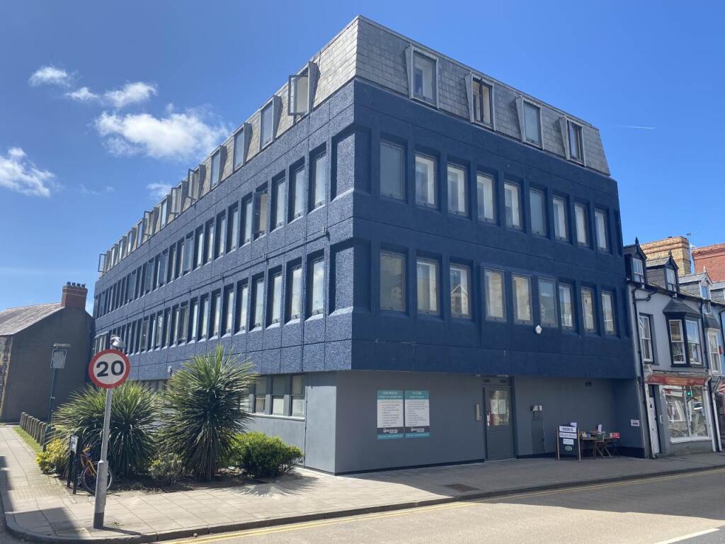 1 bed Private Halls for rent in Aberystwyth. From M S PROPERTIES (UK) LIMITED - Aberystwyth