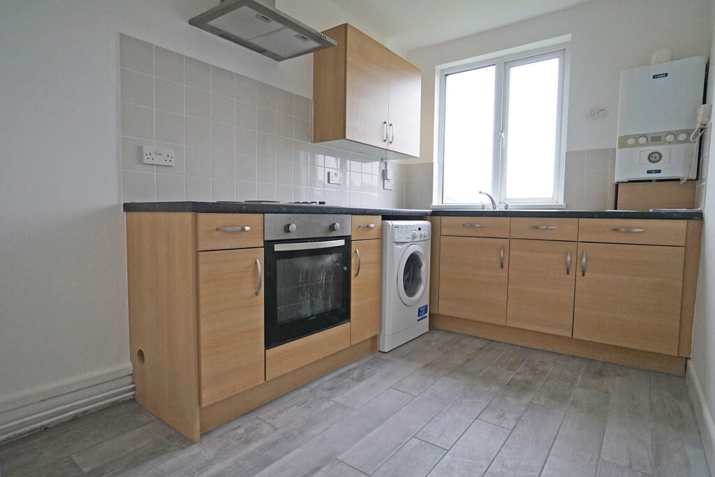 2 bed Apartment for rent in Portsmouth. From Marina & Hampshire Life Homes - South Coast 2 bed Apartment for rent in Portsmouth. From Marina & Hampshire Life Homes - South Coast