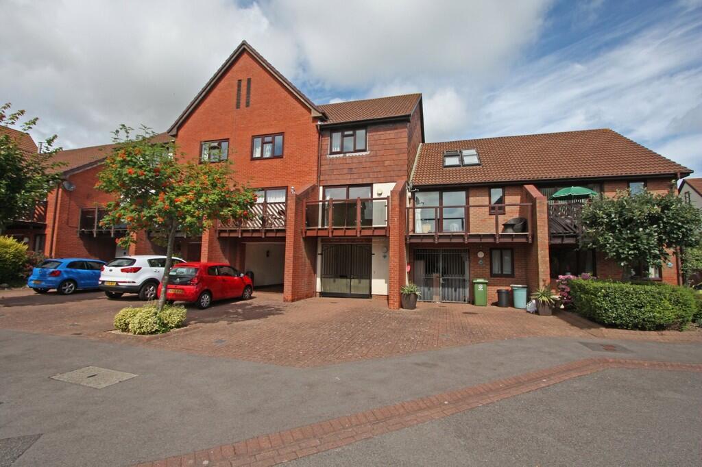 3 bed Town House for rent in Portsmouth. From Marina & Hampshire Life Homes - South Coast