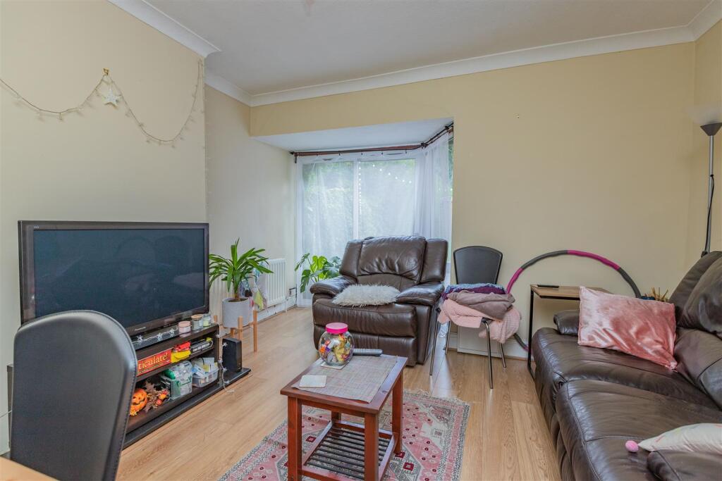 3 bed Detached for rent in Birmingham. From Oakmans Estate Agents - Student Lettings