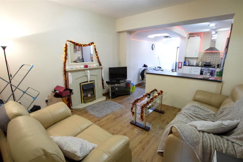 5 bed Apartment for rent in Birmingham. From Oakmans Estate Agents - Student Lettings 5 bed Apartment for rent in Birmingham. From Oakmans Estate Agents - Student Lettings