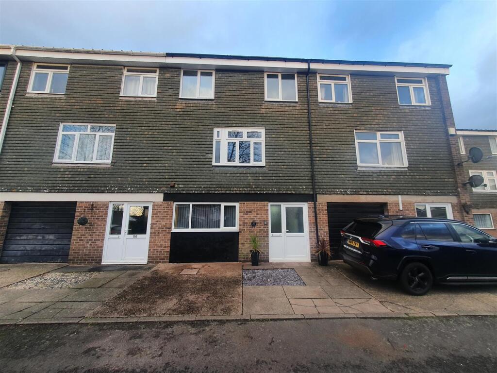 5 bed Detached for rent in Birmingham. From Oakmans Estate Agents - Student Lettings 5 bed Detached for rent in Birmingham. From Oakmans Estate Agents - Student Lettings