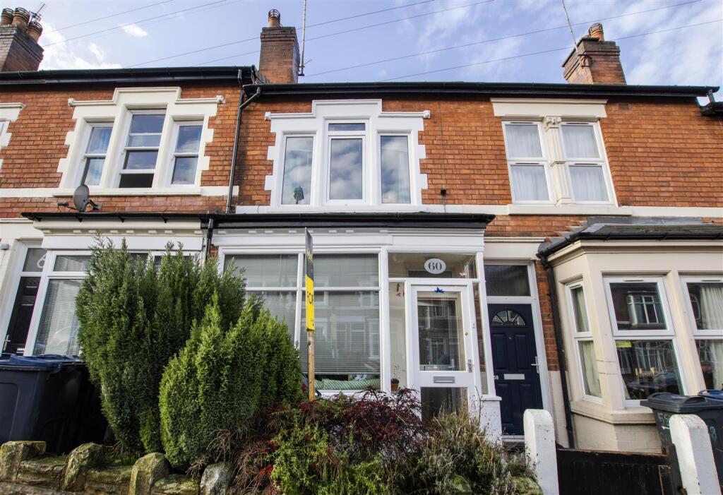 4 bed Detached for rent in Headley Heath. From Oakmans Estate Agents - Student Lettings