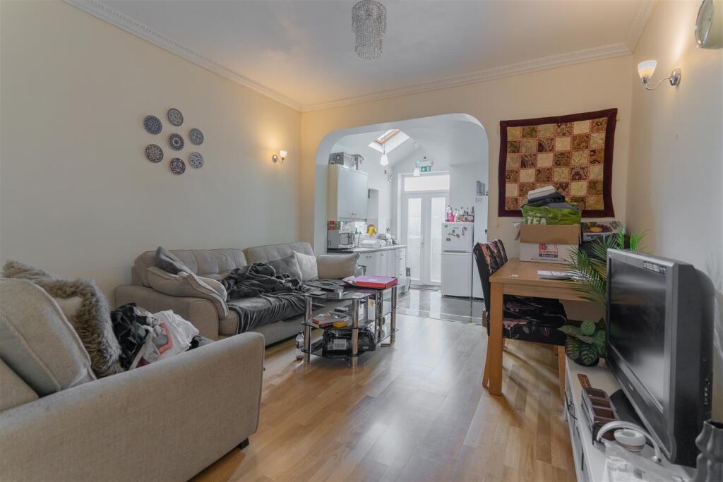 3 bed Apartment for rent in Birmingham. From Oakmans Estate Agents - Student Lettings