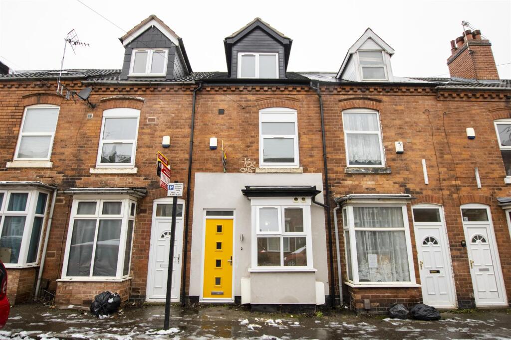 5 bed Detached for rent in Birmingham. From Oakmans Estate Agents - Student Lettings
