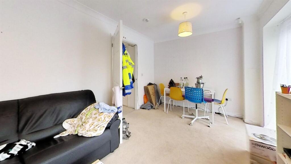 2 bed Detached for rent in Birmingham. From Oakmans Estate Agents - Student Lettings