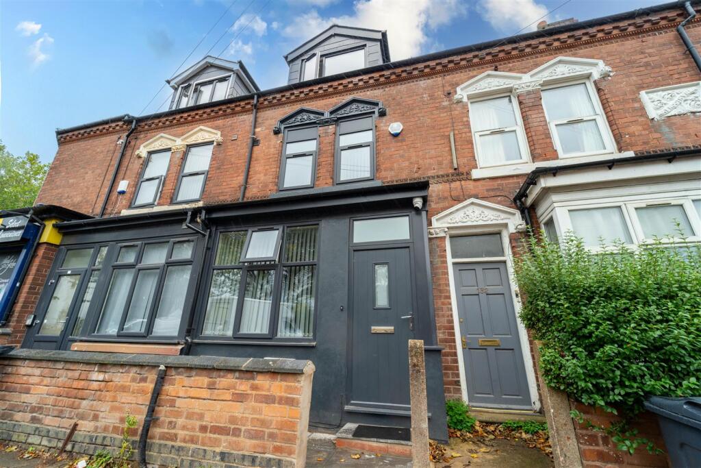 5 bed Detached for rent in Birmingham. From Oakmans Estate Agents - Student Lettings 5 bed Detached for rent in Birmingham. From Oakmans Estate Agents - Student Lettings