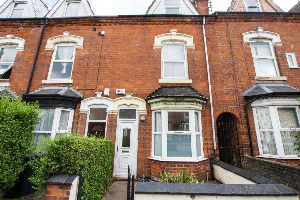 4 bed Detached for rent in Birmingham. From Oakmans Estate Agents - Student Lettings