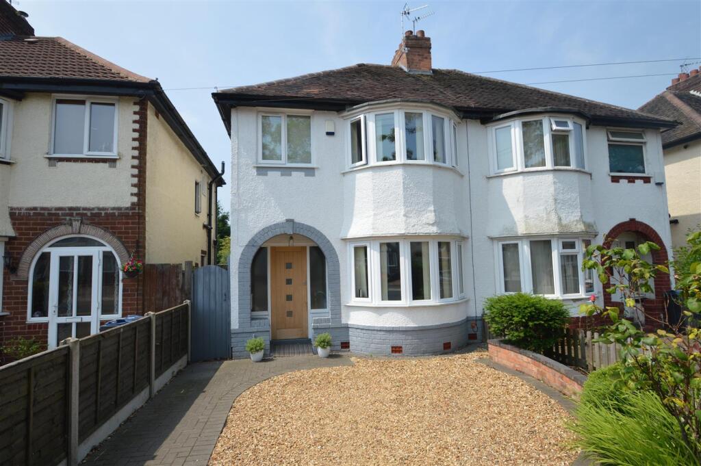 3 bed Detached for rent in Birmingham. From Oakmans Estate Agents - Student Lettings