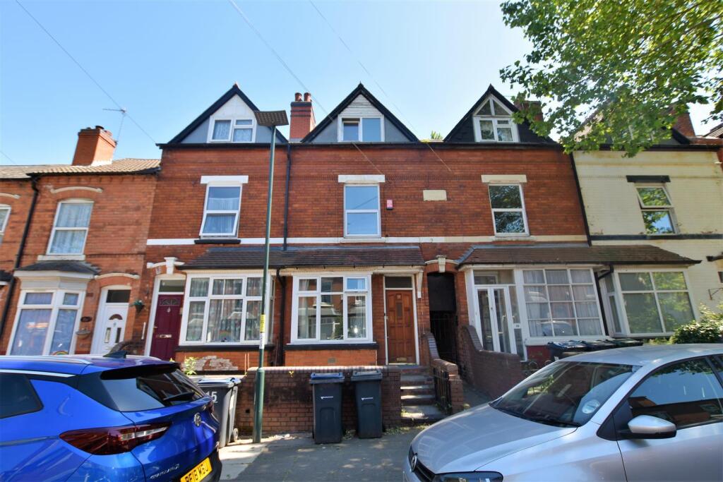 4 bed Detached for rent in Birmingham. From Oakmans Estate Agents - Student Lettings