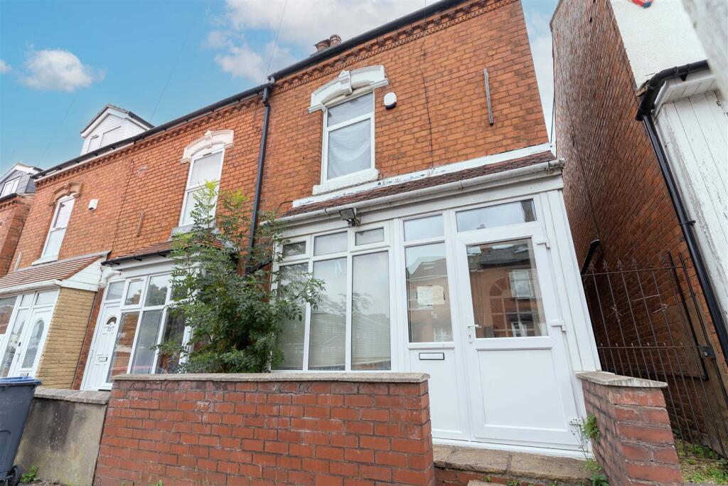 3 bed Detached for rent in Birmingham. From Oakmans Estate Agents - Student Lettings
