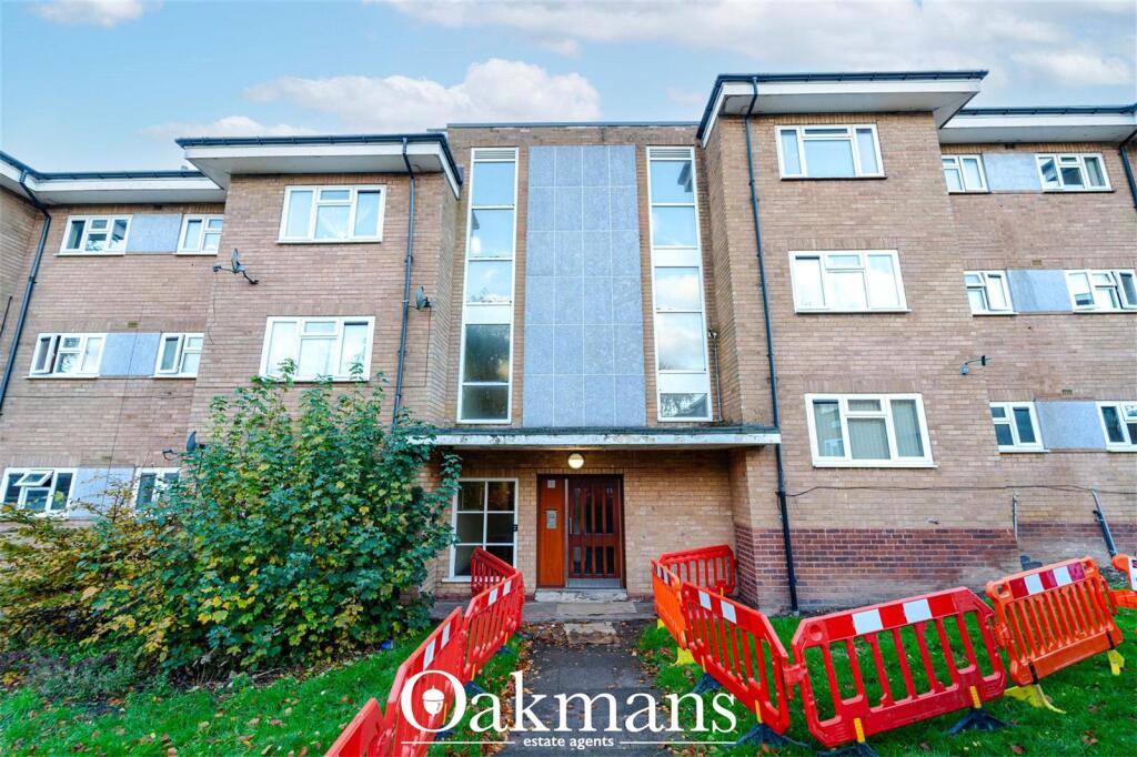 1 bed Apartment for rent in Headley Heath. From Oakmans Estate Agents - Student Lettings
